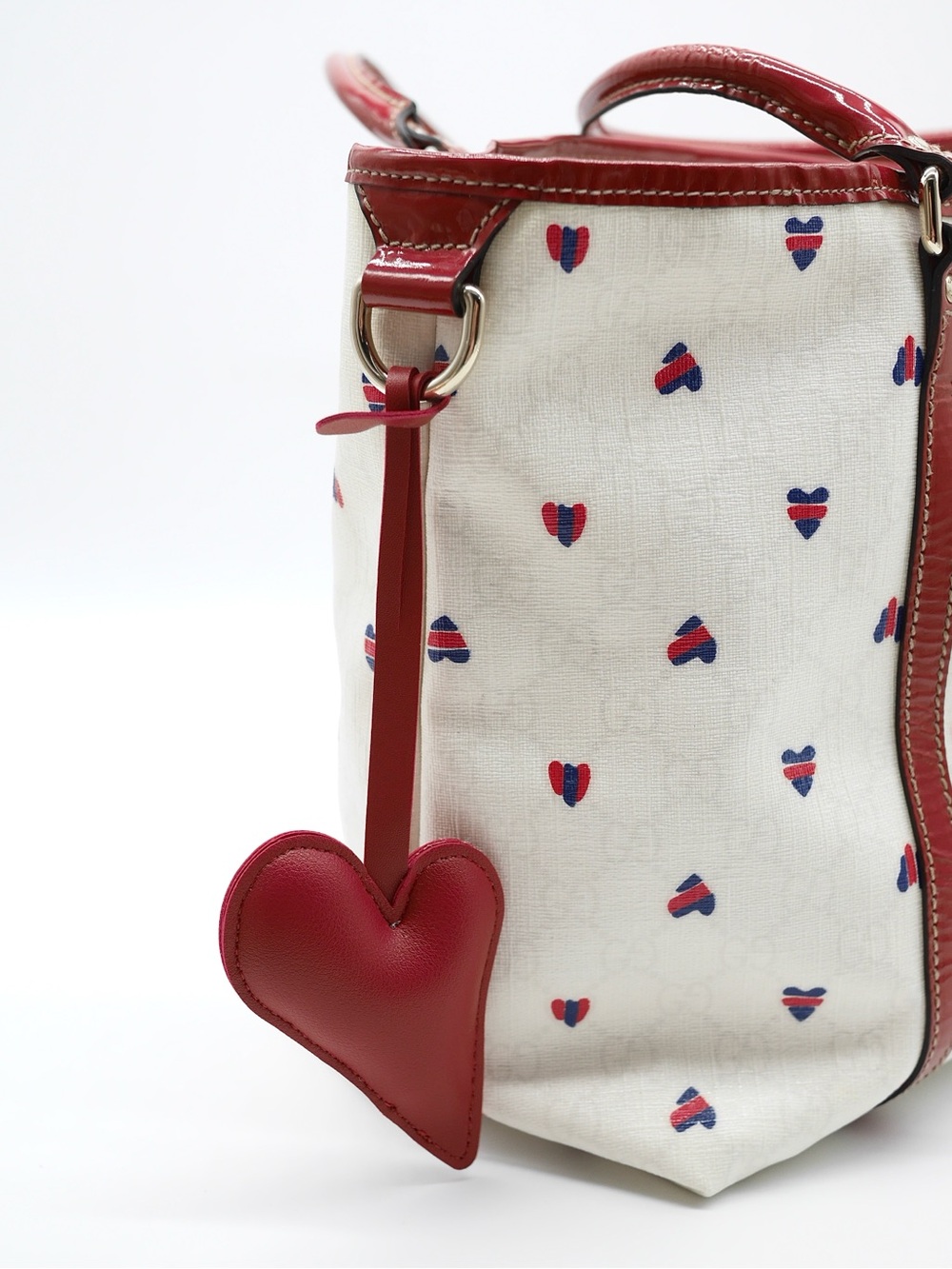 🍓GUCCI PVC Heart Shoulder Bag - Picture 12 of 13